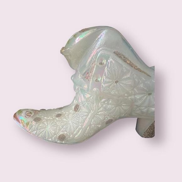 Vtg Fenton Iridescent Ladies Daisy & Gold Button Cat Face Shoe - Picture 6 of 9
